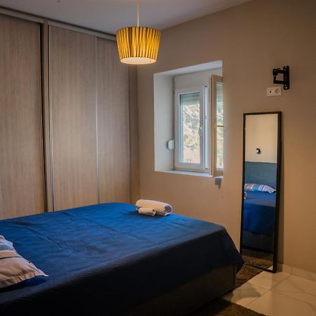 Oliana'S Luxury House Apartment Mantouki Luaran gambar