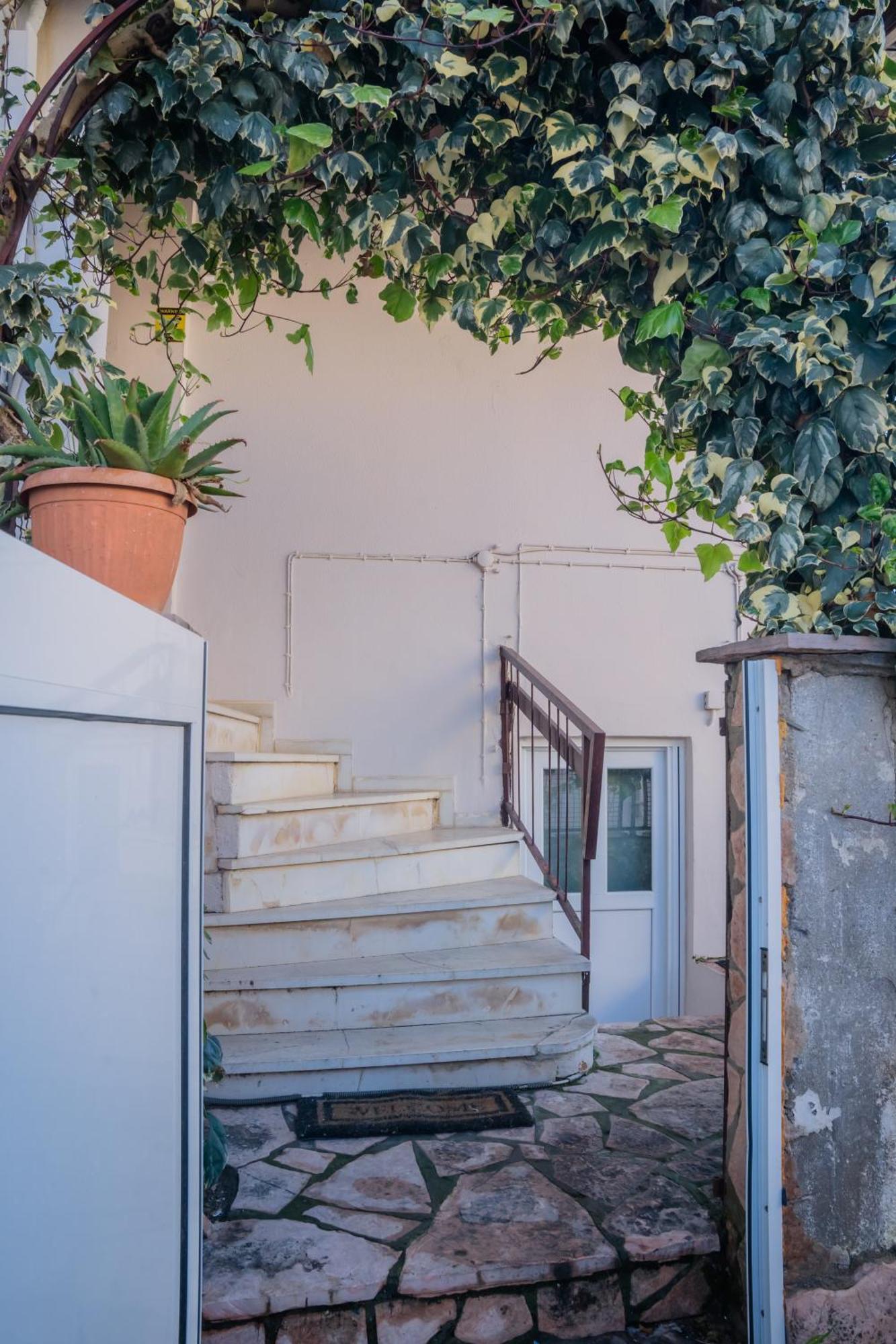 Oliana'S Luxury House Apartment Mantouki Luaran gambar